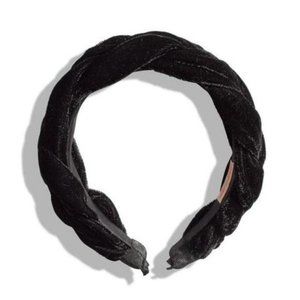 NWT. Braided headband, black